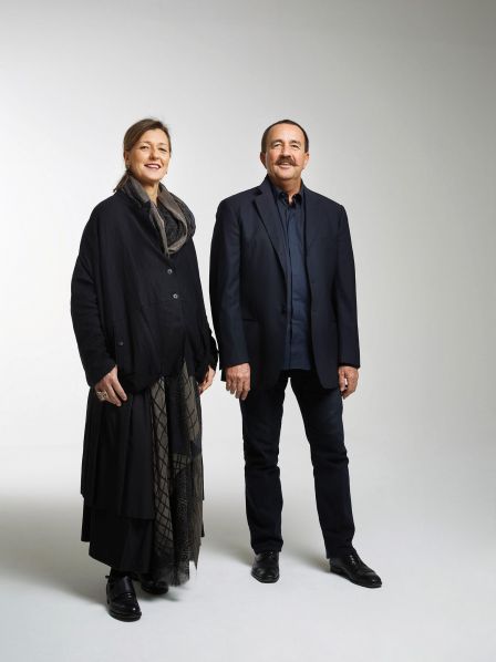 Monica und Valerio Mazzei gründeten die Marke Edra Ende der 1980er-Jahre aus dem Familienbetrieb des Vaters heraus.