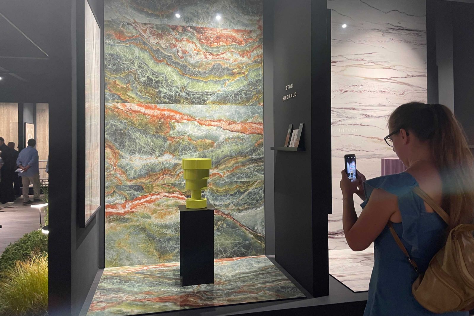 An der Cersaie erlebbar: Die Schönheit und Harmonie von Farben und Kombinationen sind wesentliche Elemente für die Schaffung eines hochwirksamen Raums.