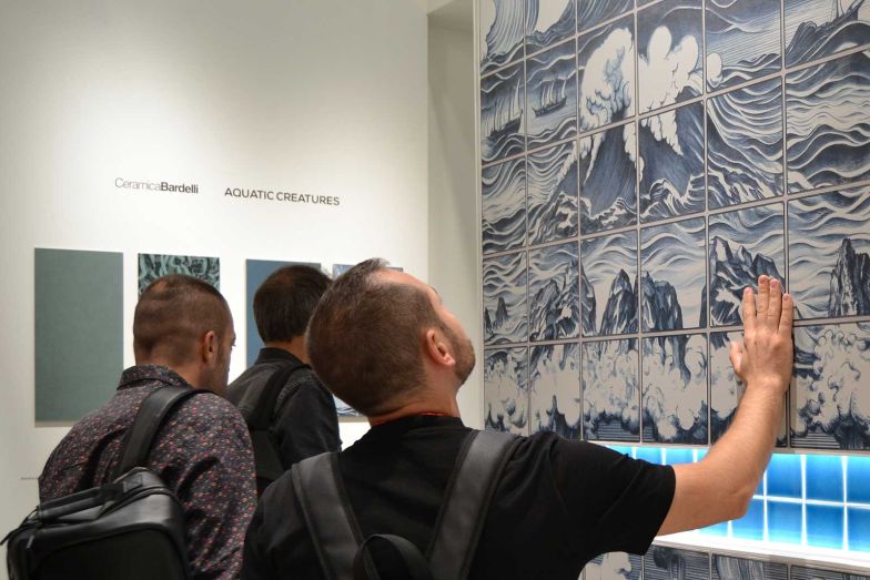 Die Interaktion zwischen Raum, Projekten und Menschen ist das Konzept der internationalen Ausstellung für Keramikfliesen und Badezimmerausstattungen.