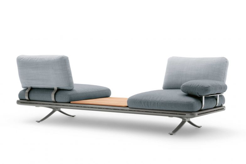 Eine Métissage des Designs: Asiatischer Zen-Spirit trifft auf einen leichten französisch-italienischen Touch – umgesetzt in ein Möbel made in Germany: «Yoko» ist die erste Outdoor-Kollektion von Rolf Benz.