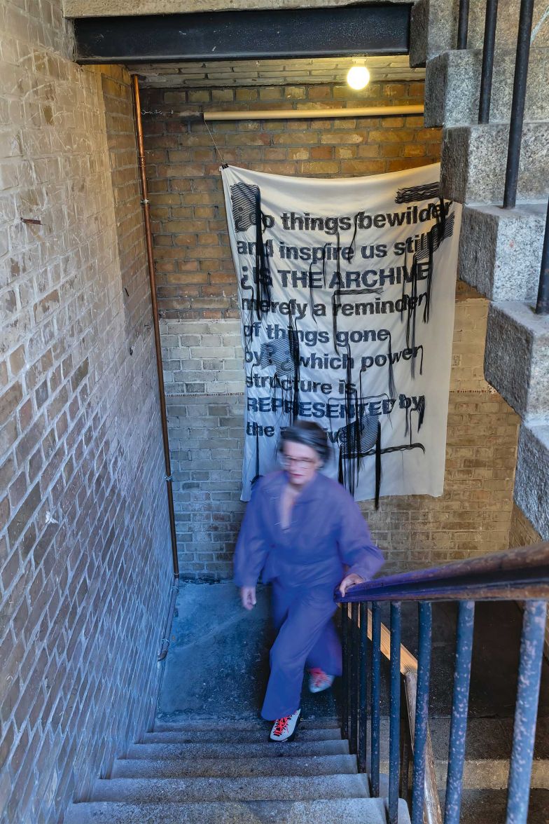 Die Arbeiten von Hella Jongerius wurden unter anderem im Design Museum London, in der Galerie Kreo Paris und im MoMA New York gezeigt. 