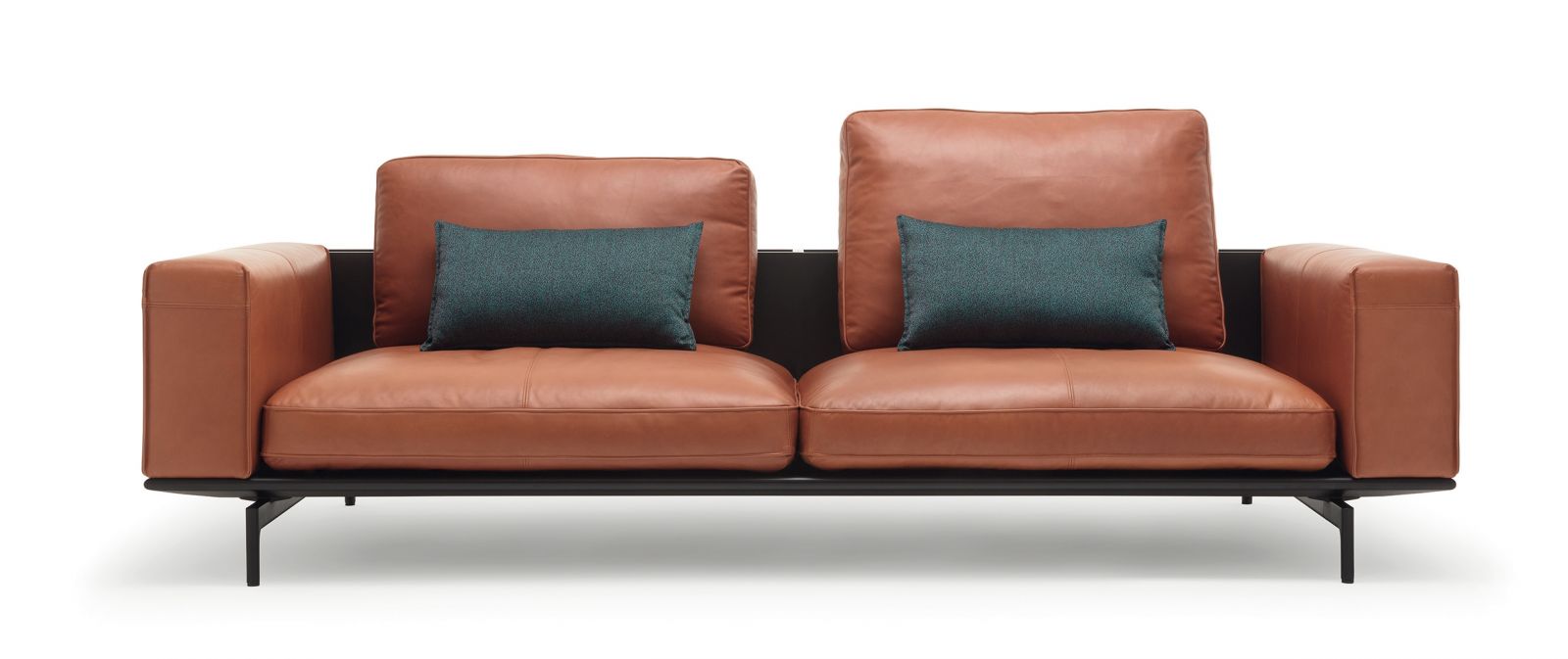 Das Sofaprogramm «Liv» ist modular konzipiert und bietet schier endlose Möglichkeiten, um für jede Situation die richtige Kombination zu finden.