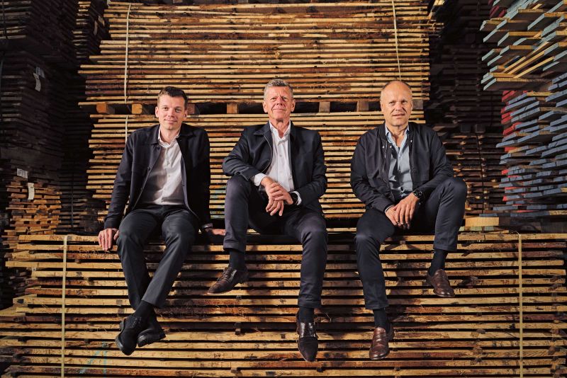 Drei Geschäftsführer: Inhaber Georg Emprechtinger (M.) mit Sohn Stefan (l.) und Herman Pretzl.