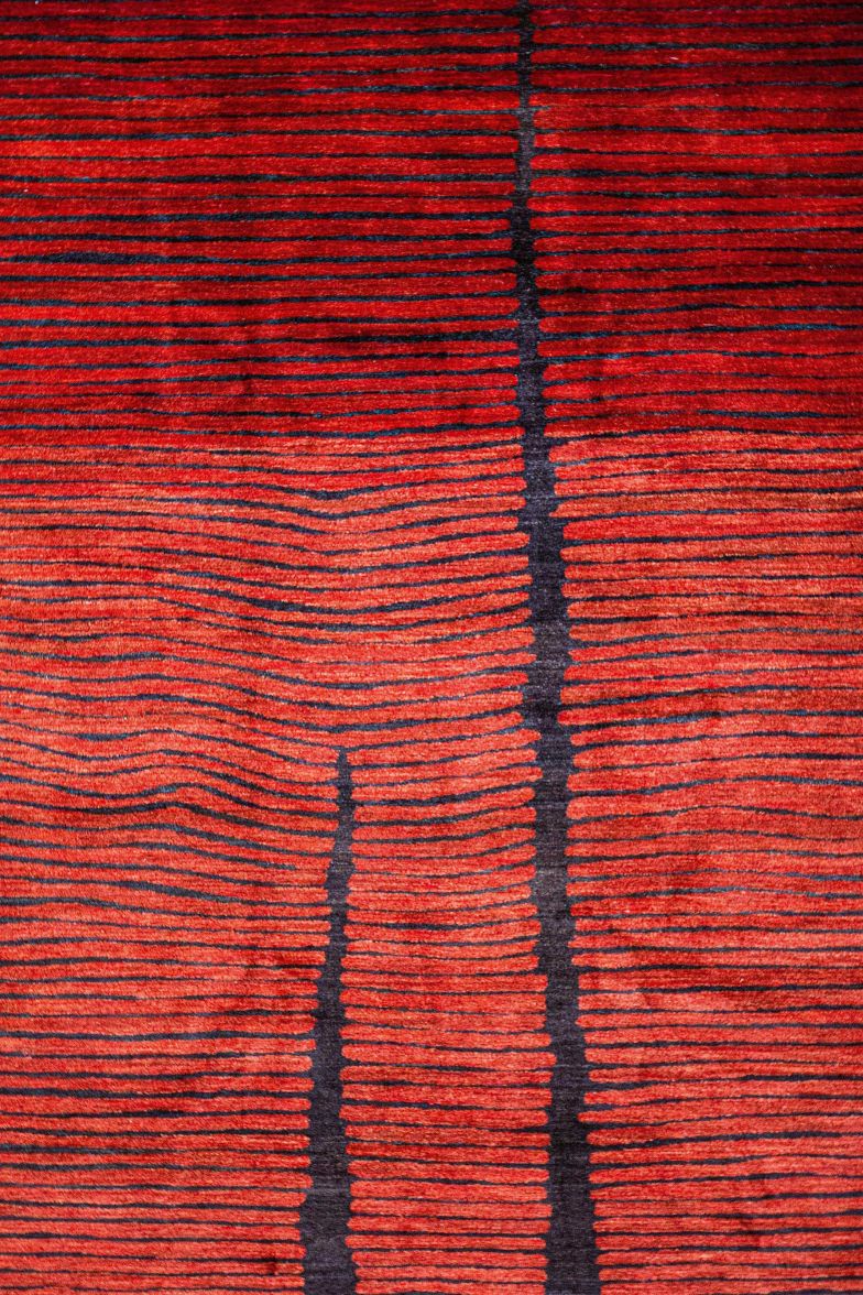Die Verschmelzung der Ästhetik südpersischer Stämme mit zeitgenössischen künstlerischen Strömungen steht im Mittelpunkt von «Dreamtime Chants», eine Kollektion, die Zollanvari anlässlich des 75-jährigen Firmenjubiläums lancierte.